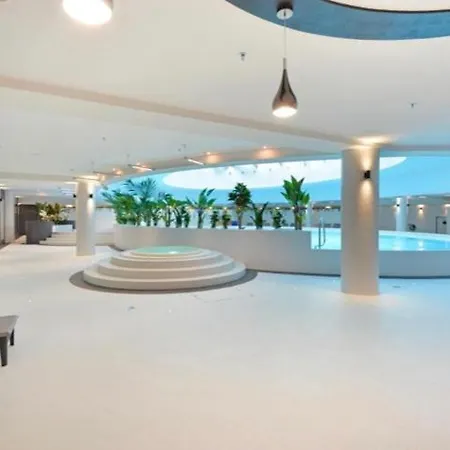 Hanza Tower Sky - 24 Family With Spa Pool & Jacuzzi & Sauna Stettin
