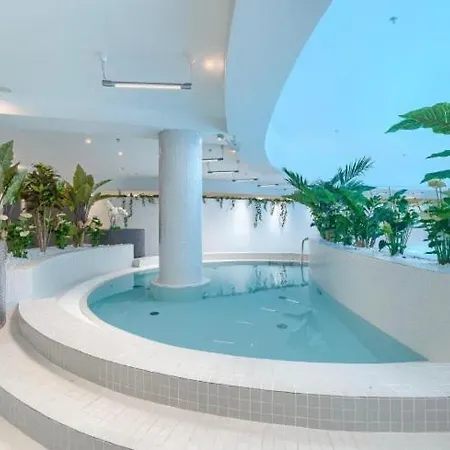 Hanza Tower Sky - 24 Family With Spa Pool & Jacuzzi & Sauna